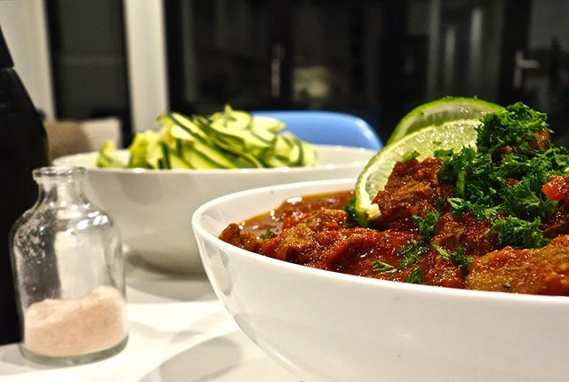 slow cook beef with tomato and chipotle