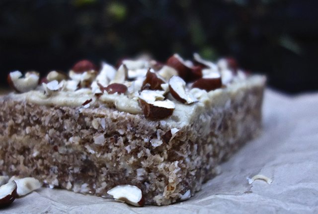 ourmet raw hazelnut and banana dream cake