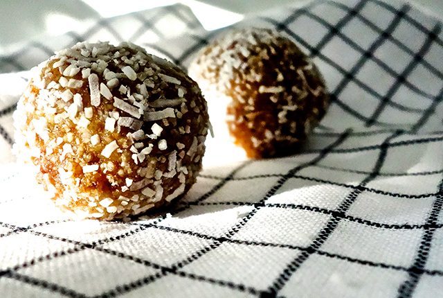 raw nut and date balls healthy vegan gluten free delicious snack